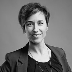 Caroline ouellet   carre   bw