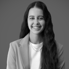 Arianne vaillancourt bw carree
